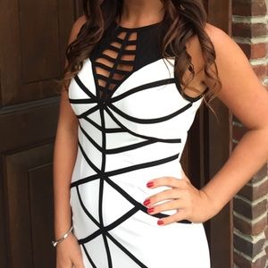 Windsor black & white dress size M